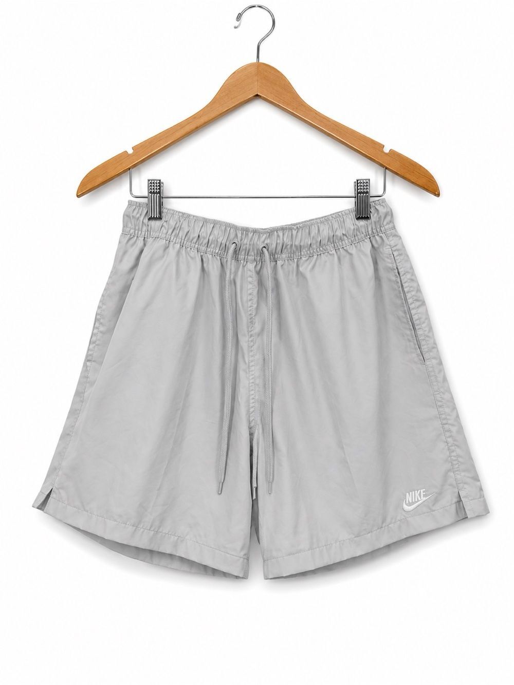 Nike Club Flow Men's Light Gray Woven Shorts Mesh Lined Size Medium